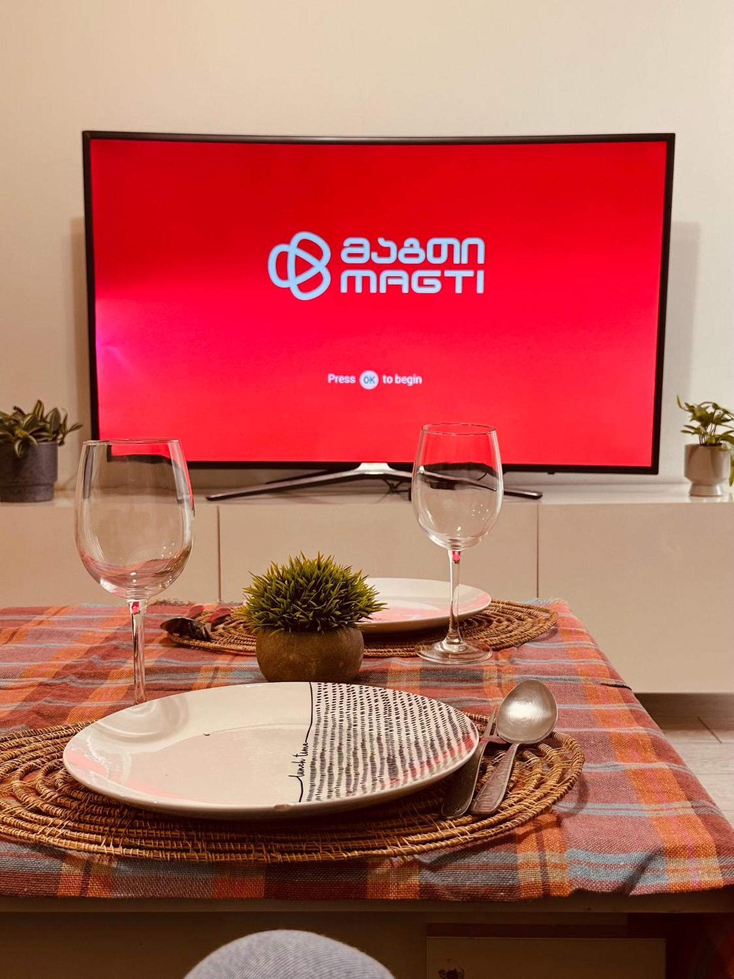 Twins Tower Apartment Tbilisi Ngoại thất bức ảnh