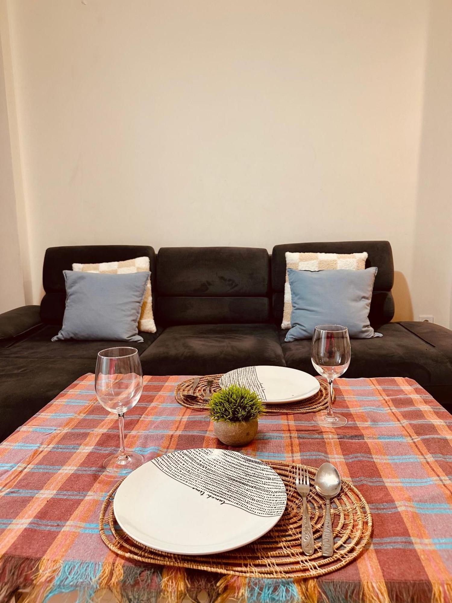 Twins Tower Apartment Tbilisi Ngoại thất bức ảnh