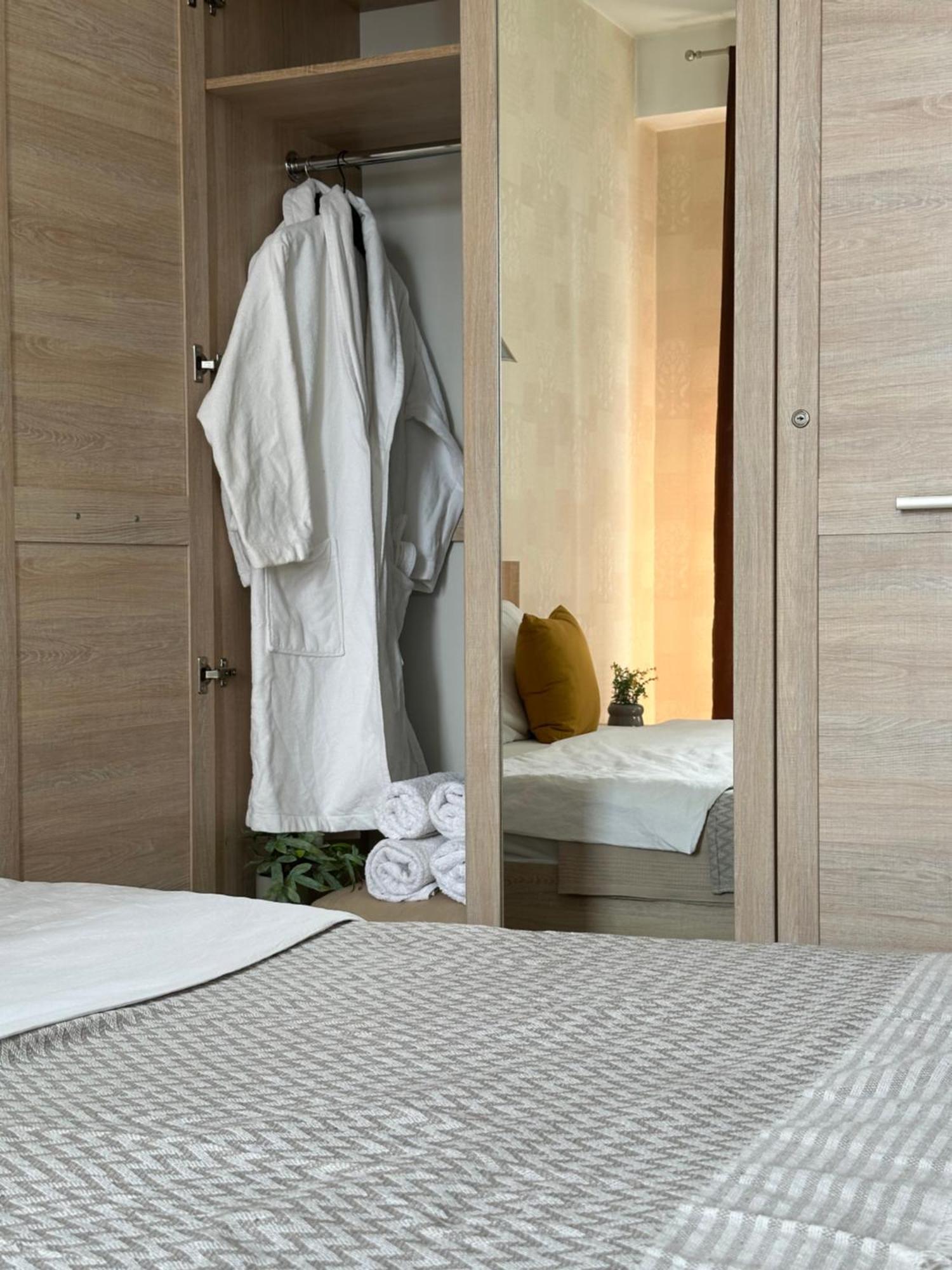Twins Tower Apartment Tbilisi Ngoại thất bức ảnh