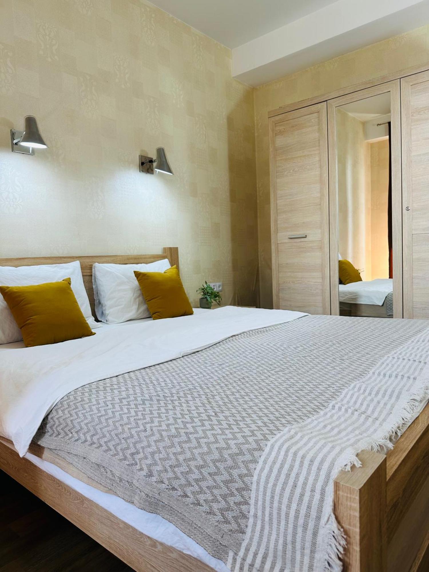 Twins Tower Apartment Tbilisi Ngoại thất bức ảnh