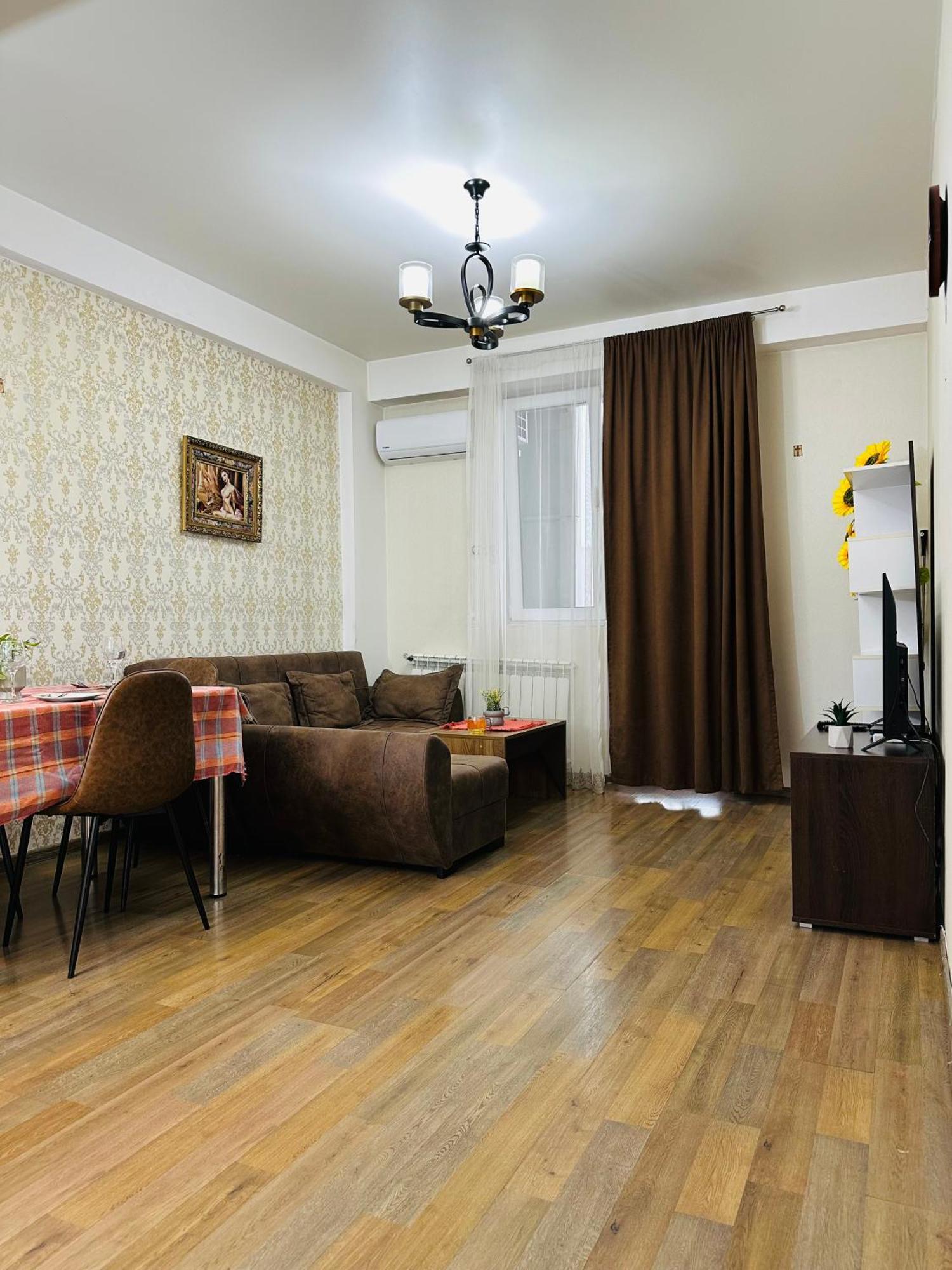 Twins Tower Apartment Tbilisi Ngoại thất bức ảnh