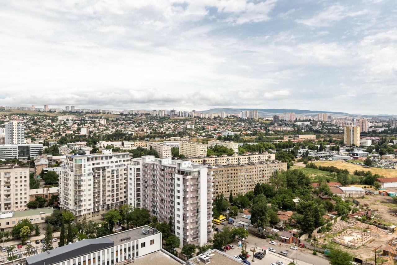 Twins Tower Apartment Tbilisi Ngoại thất bức ảnh